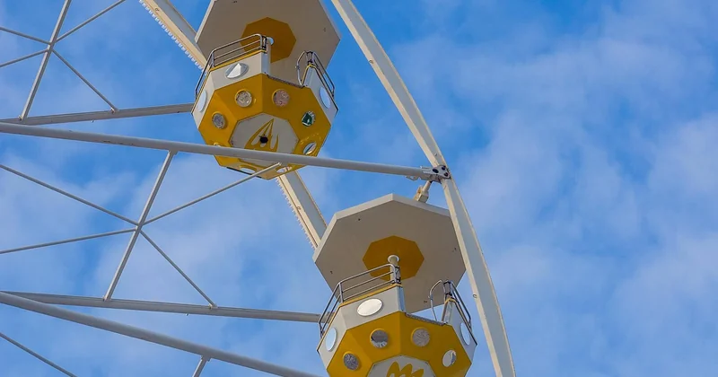 Quand choisir une nacelle à ciseaux plutôt qu'une articulée ?