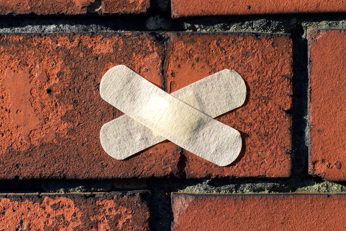 Réparer un mur en brique apparent